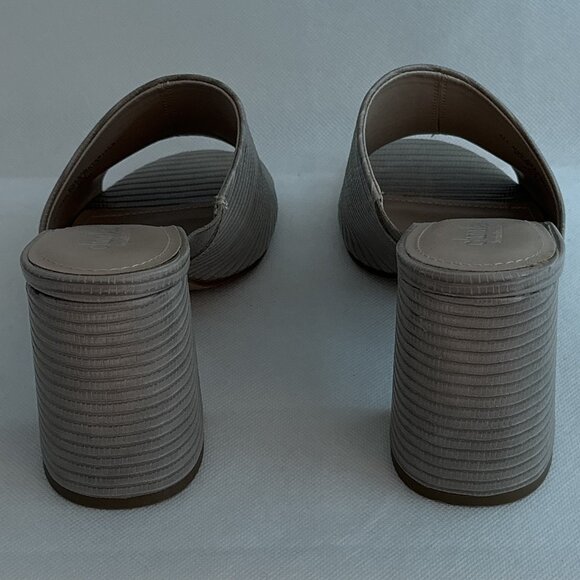 Charles by Charles David Reveal Dark Taupe Lizard Print Chucky Heel Sandals - Picture 4 of 7